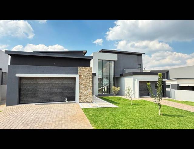 5 BEDROOM HOUSE FOR SALE IN MIDSTREAM HEIGHTS